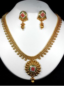 Exclusive Polki Set